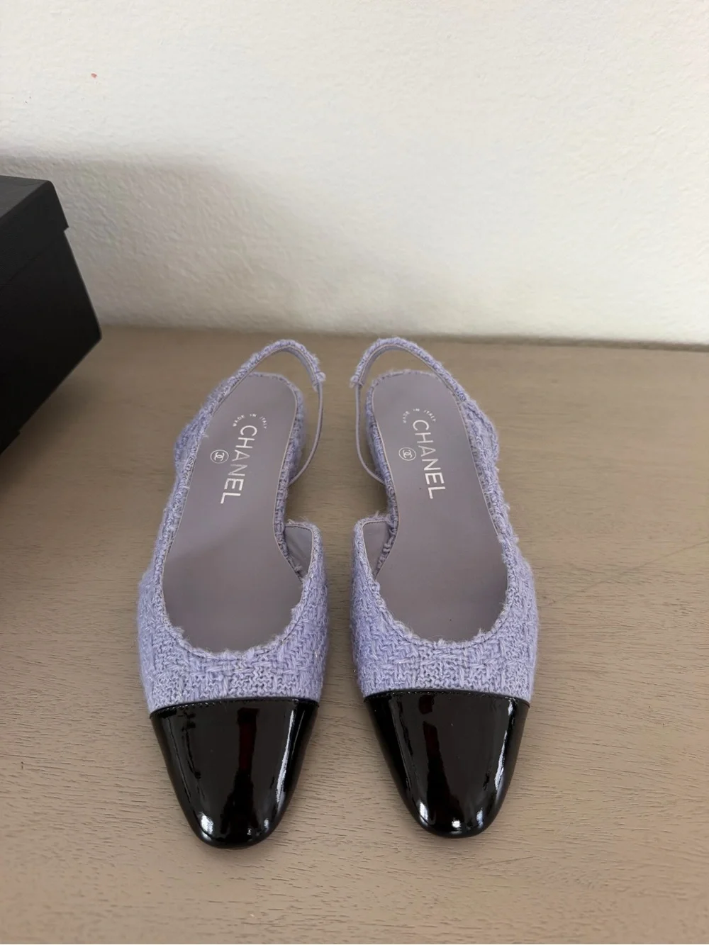 CHANEL Lavender Bouclé Slingback Flats with Black Patent Cap Toe Sz 38 - Picture 3 of 10